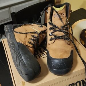 Duluth Trading Co Men's Brown Leather Boots. Worn ONCE